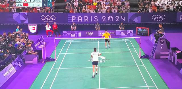 滕哈赫以严 滕哈赫以严